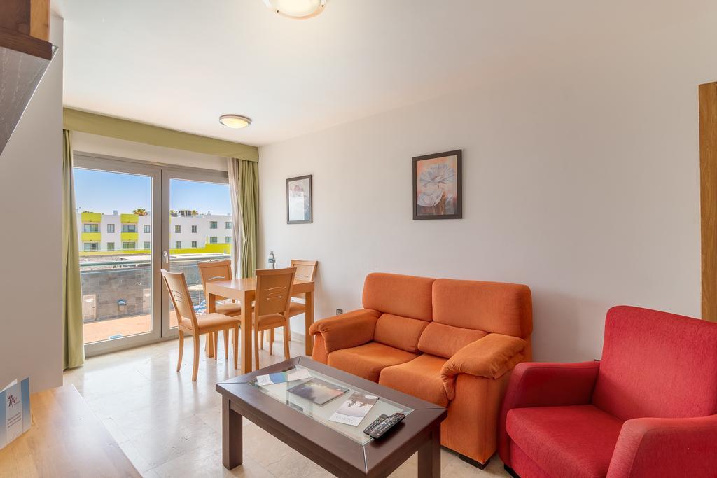 Hotel Livvo Corralejo Beach Extérieur photo